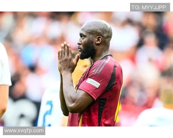 荷兰1-1战平捷克，卢卡库扳平：激情四射的足球盛宴