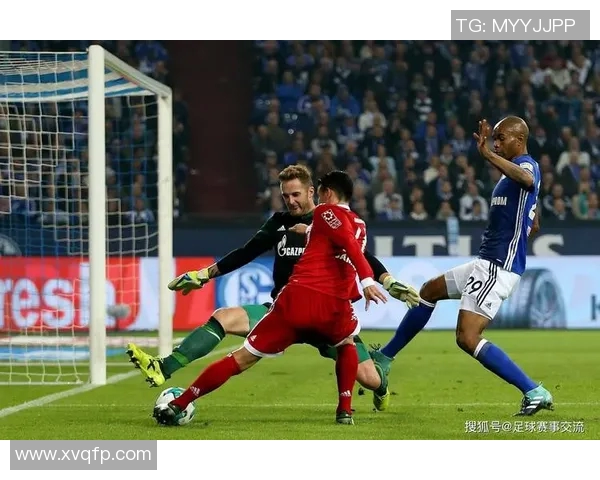 沙尔克04客场惨败，遭遇两连败，形势严峻难挽回