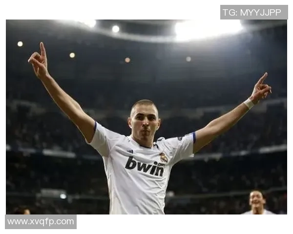 皇马主场大胜瓦伦西亚，梅开二度的本泽马助球队赢得关键胜利